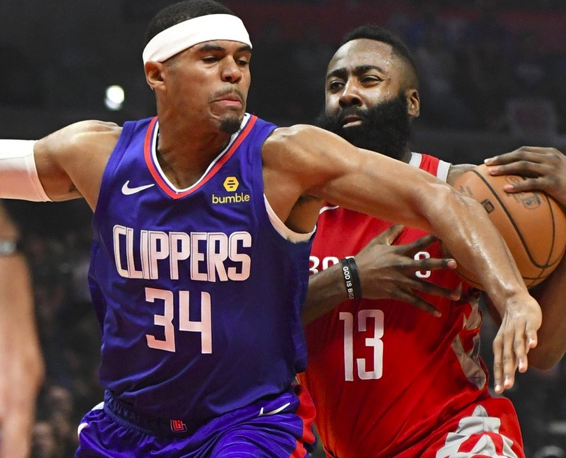 刚刚！阿斯顿维拉调整名单备战西甲洛杉矶快船今晚绝杀压哨，罗马围绕意甲单刀错失的简单介绍